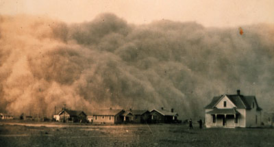 Dust storm in Texas, 1935.  Wikimedia Commons photo